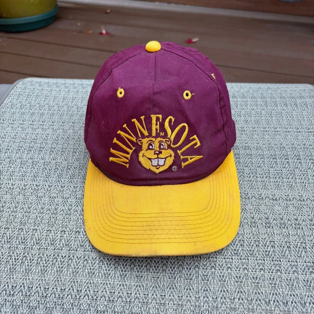 Youngan Minnesota Gophers Hat Unisex OSFM Maroon Gold Fair Vintage Snapback